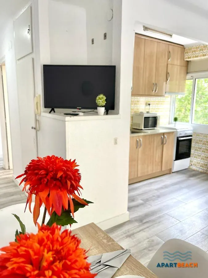 Apartbeach Jazmin Muy Lumunoso Climatizado Y Junto Playa Principal Salou Apartment